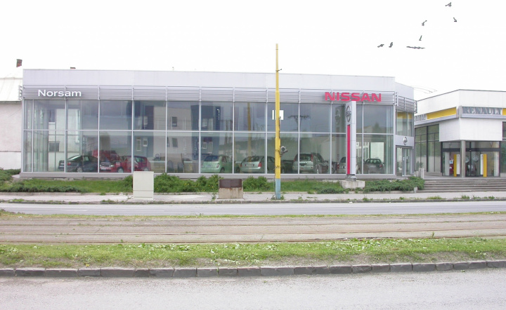 Administratívne a obytné budovy